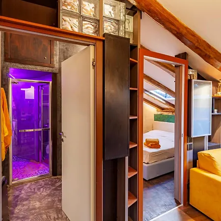 Sky Nido- Mansardato In Centro Storico