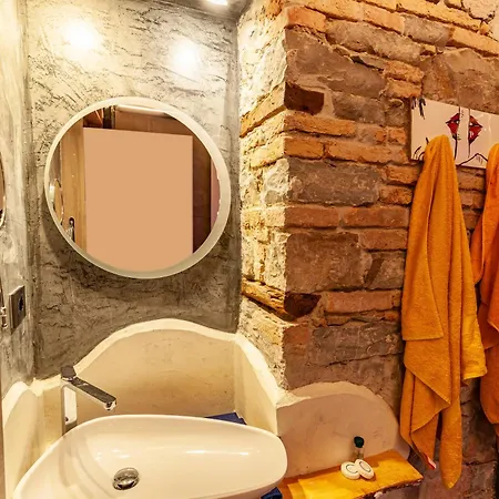 Sky Nido- Mansardato In Centro Storico Apartment Triest